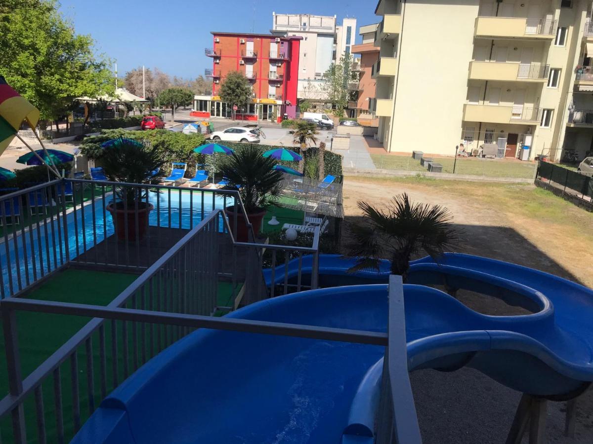 Club Hotel Residence Cesenatico Exteriér fotografie