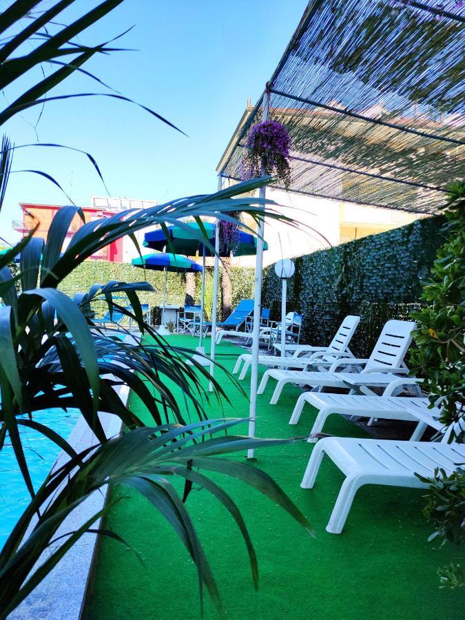 Club Hotel Residence Cesenatico Exteriér fotografie