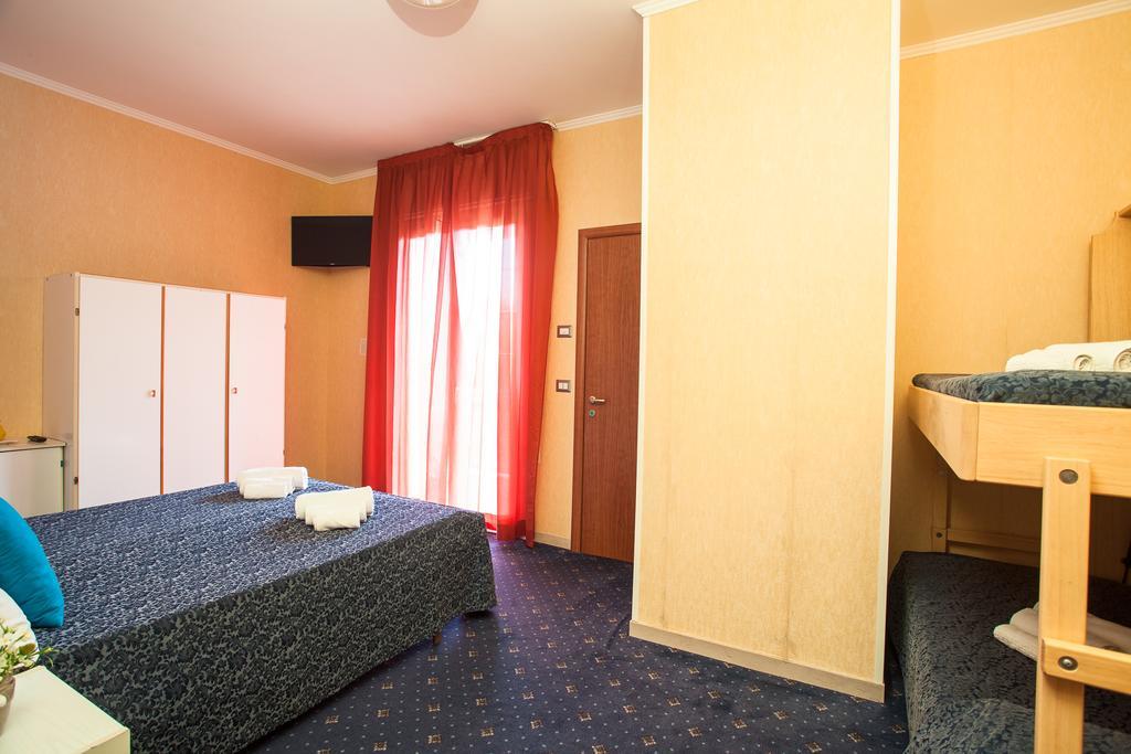Club Hotel Residence Cesenatico Exteriér fotografie